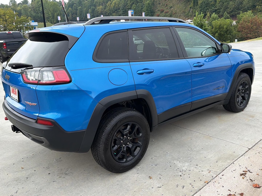 Used 2020 Jeep Cherokee Trailhawk SUV