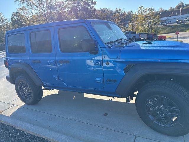 2026 Jeep Wrangler 4-Door Sport S - Photo 3