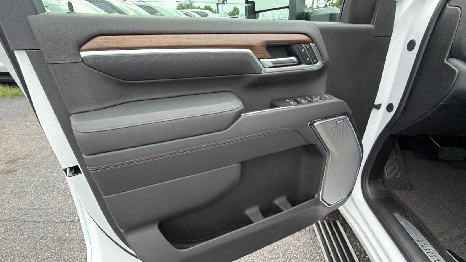 2026 Chevrolet Silverado 2500 HD High Country - Photo 12
