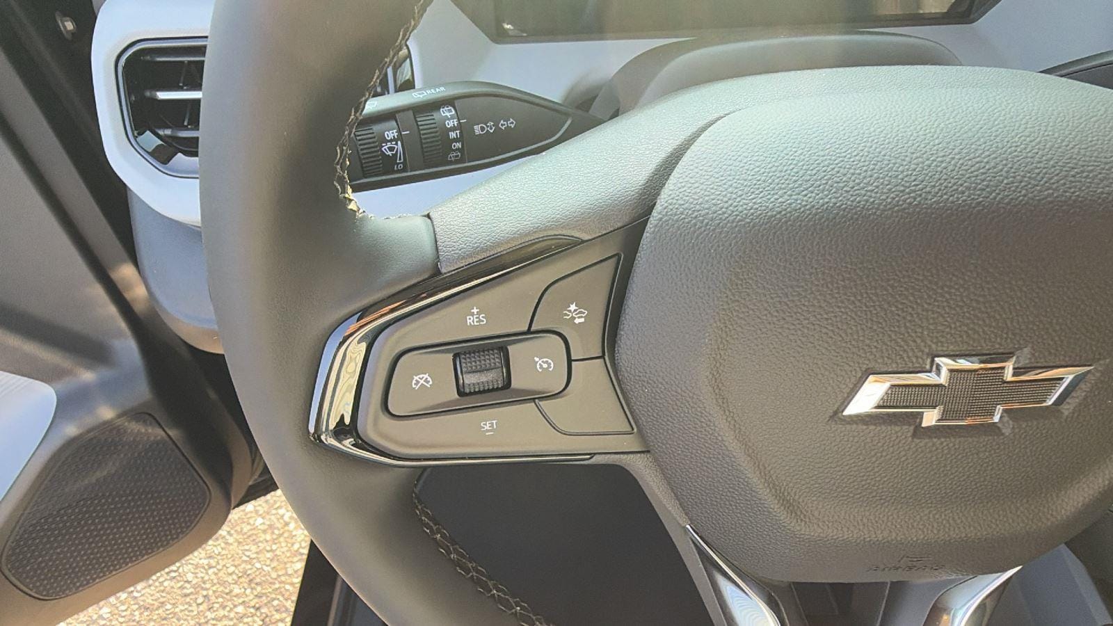 2027 Chevrolet Bolt RS - Photo 20