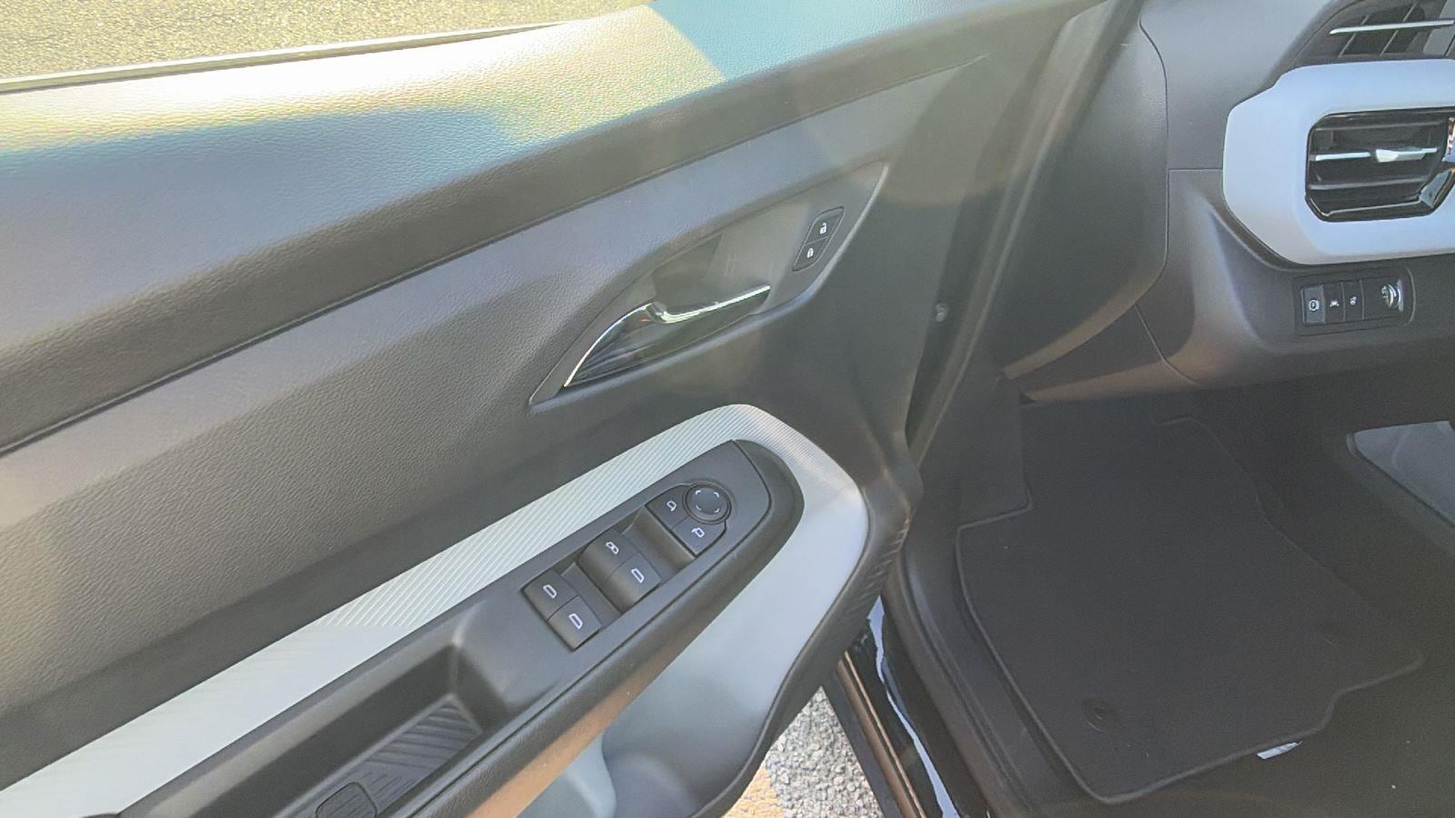2027 Chevrolet Bolt RS - Photo 12