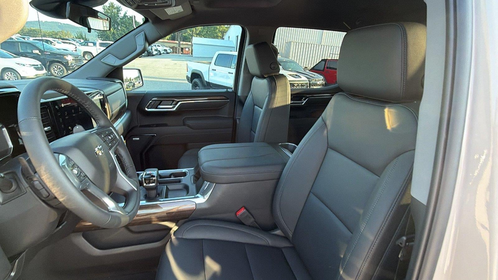 2026 Chevrolet Silverado 1500 RST - Photo 17