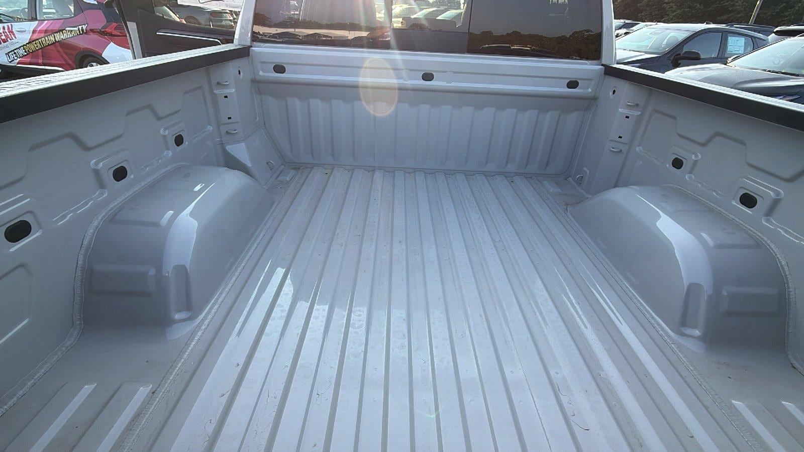 2026 Chevrolet Silverado 1500 RST - Photo 13