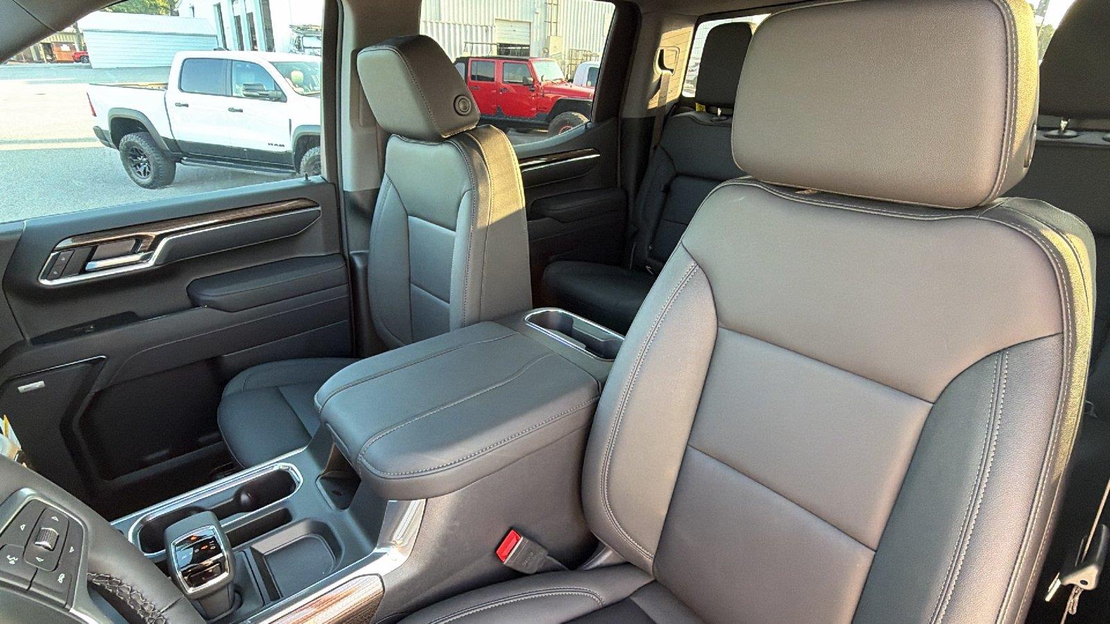 2026 Chevrolet Silverado 1500 RST - Photo 4