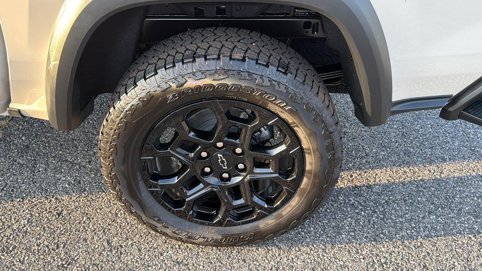 2026 Chevrolet Colorado Trail Boss - Photo 11