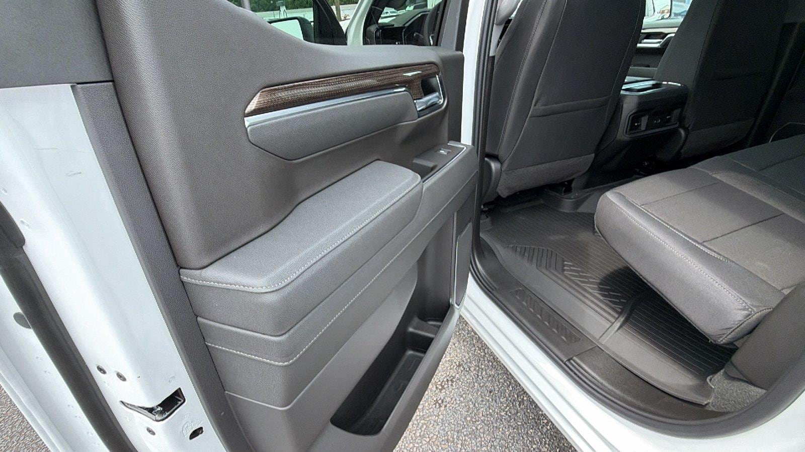 2026 Chevrolet Silverado 1500 RST - Photo 17