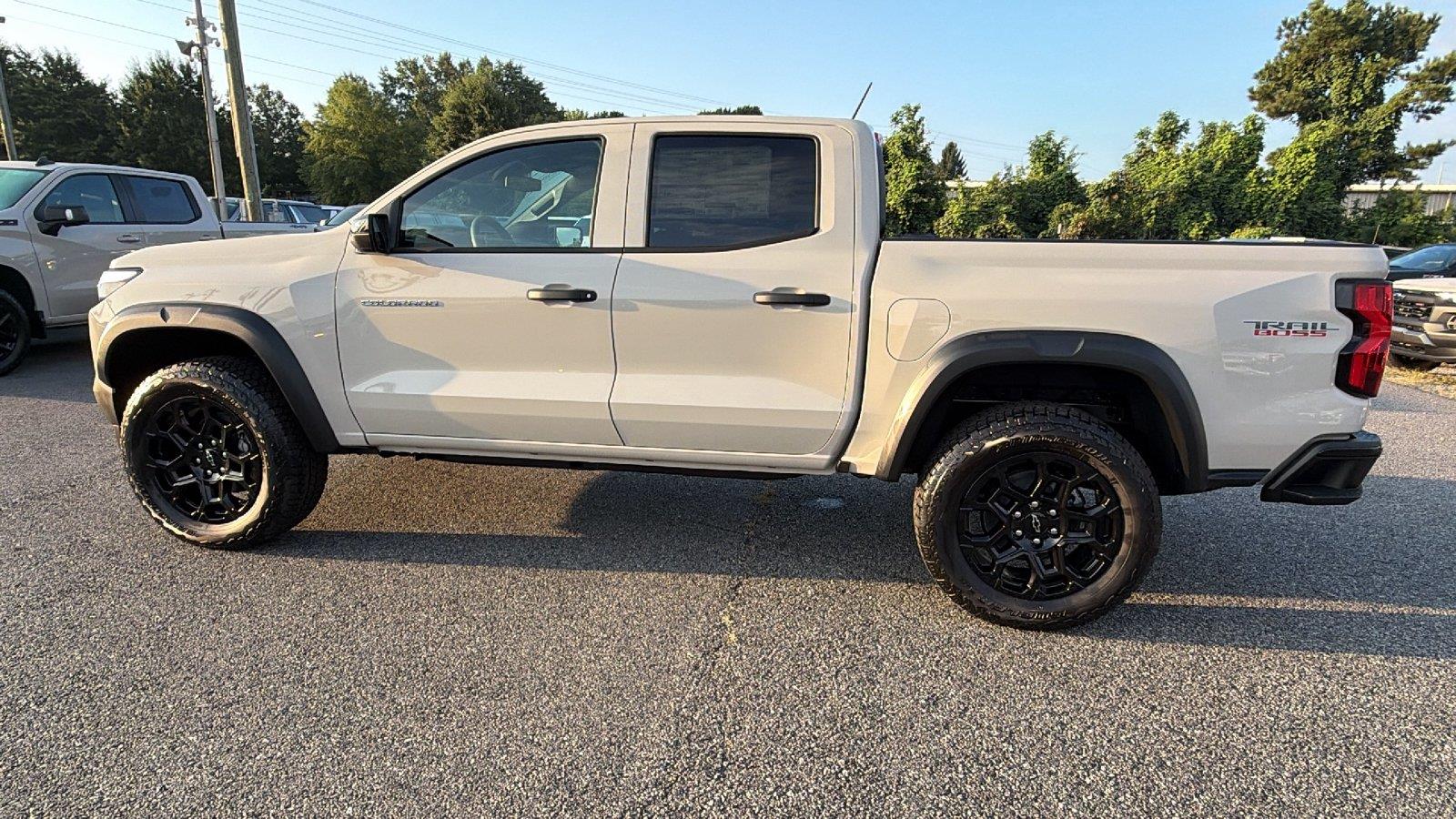 2026 Chevrolet Colorado Trail Boss - Photo 10