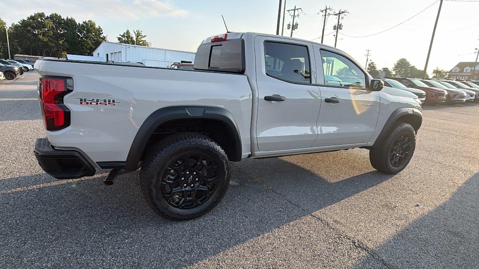2026 Chevrolet Colorado Trail Boss - Photo 7