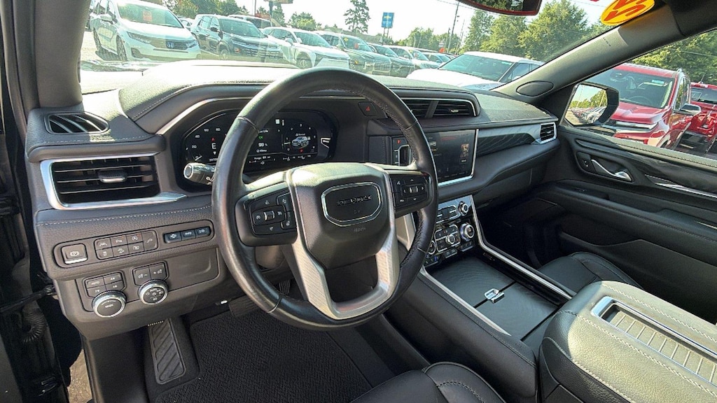 Used 2022 GMC Yukon Denali SUV