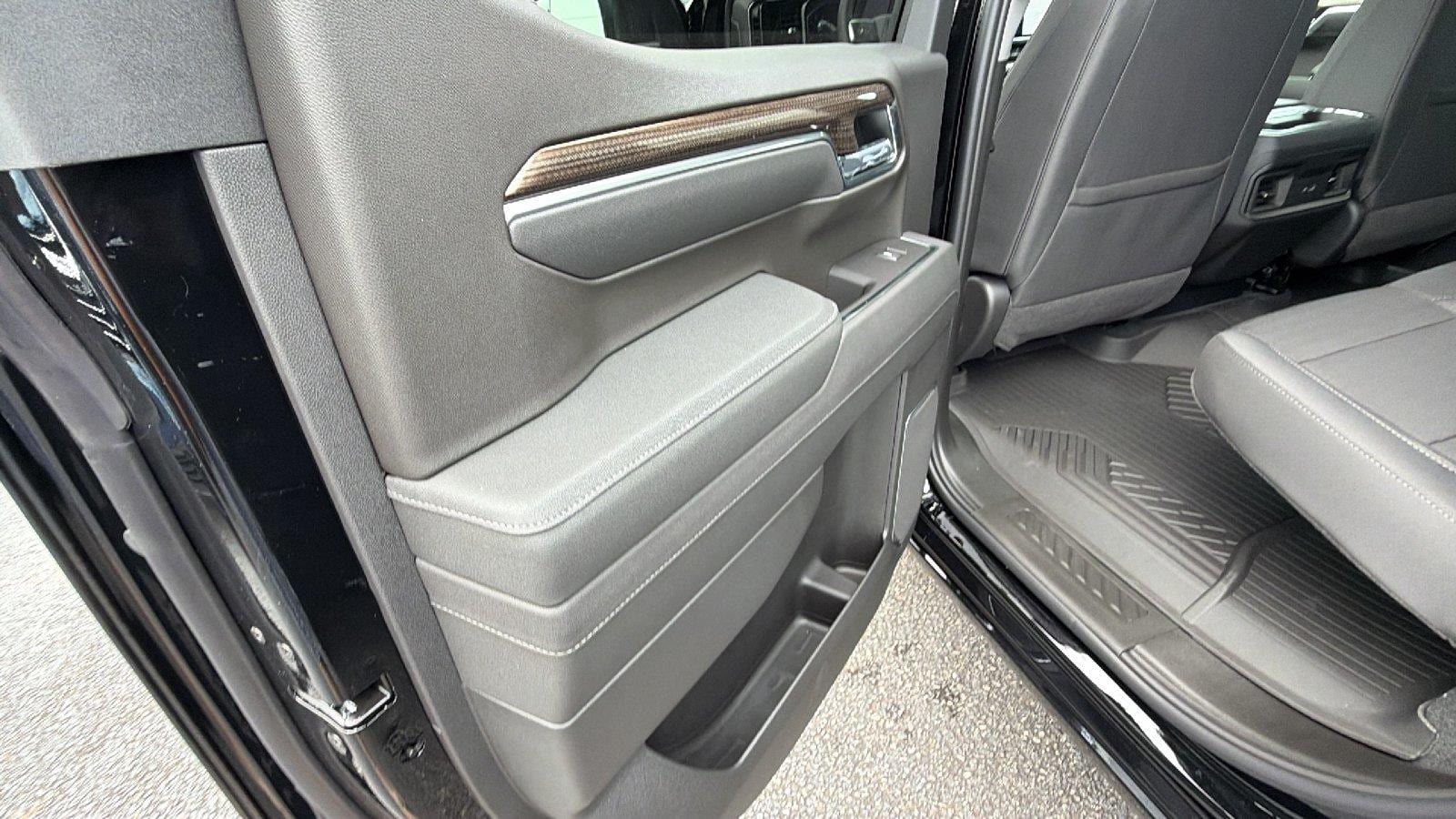 2026 Chevrolet Silverado 1500 RST - Photo 18