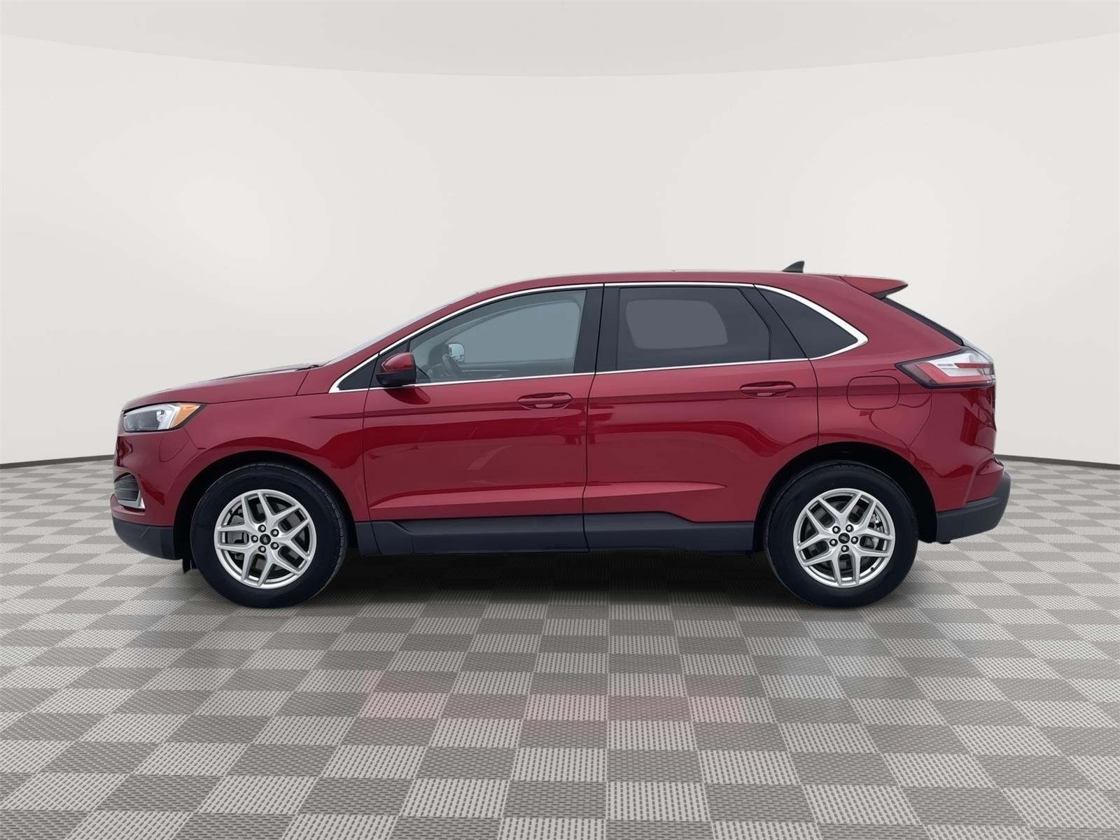 Used 2024 Ford Edge SEL SUV