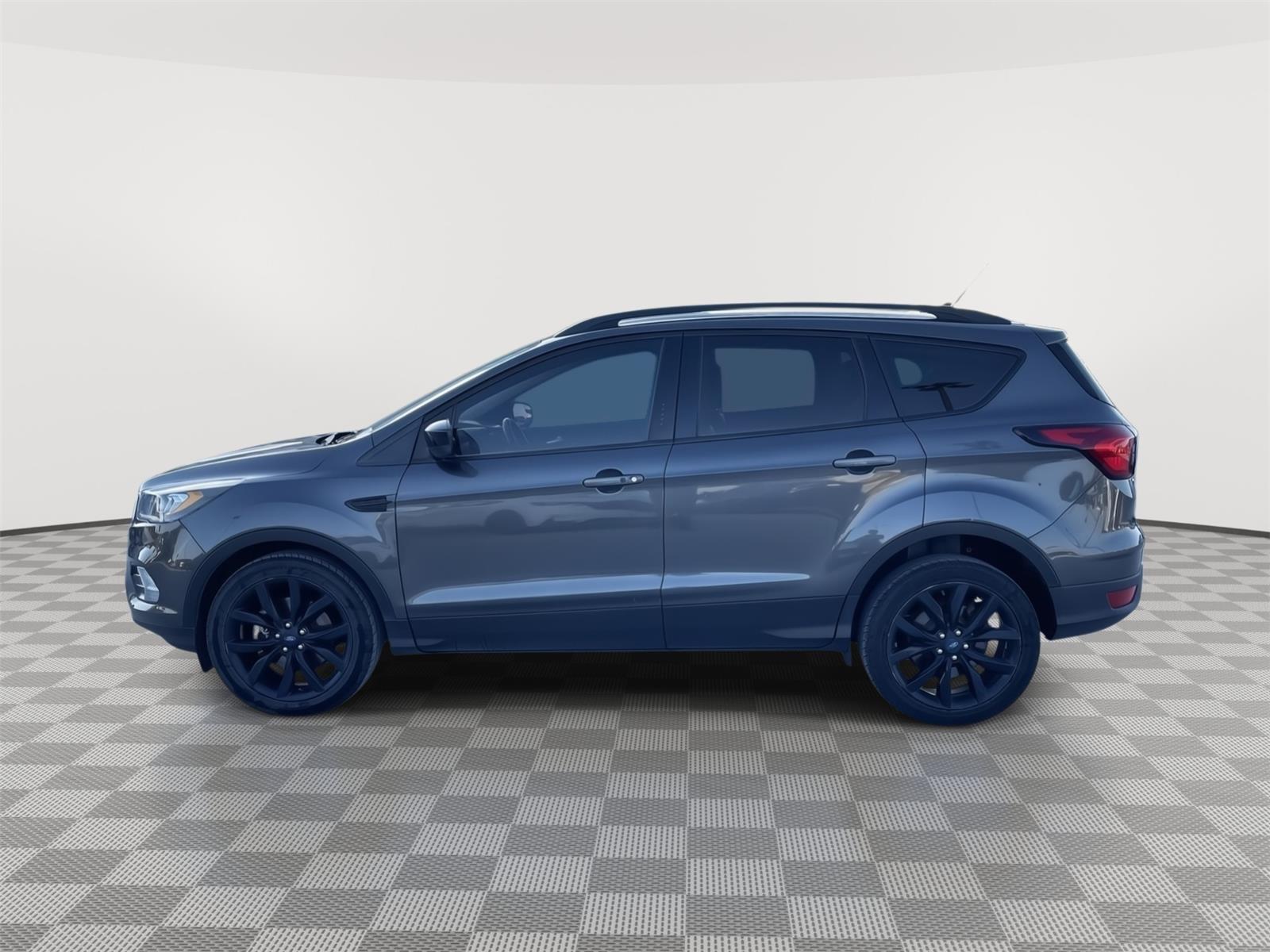 Used 2019 Ford Escape SE SUV