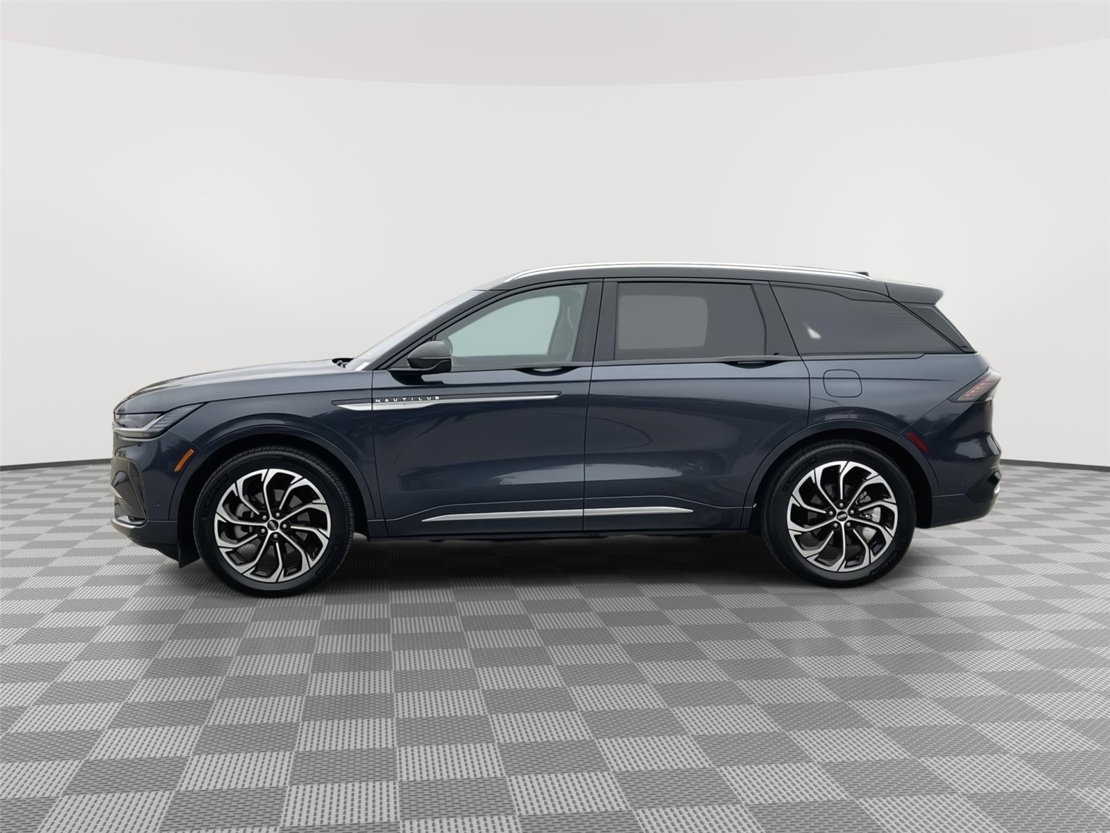 Used 2024 Lincoln Nautilus Reserve SUV