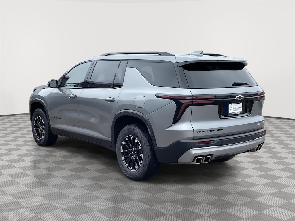 Used 2025 Chevrolet Traverse Z71 SUV