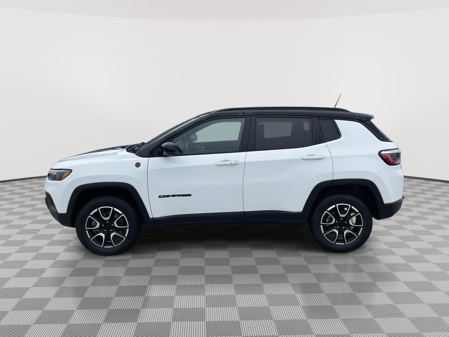 Used 2024 Jeep Compass Trailhawk SUV