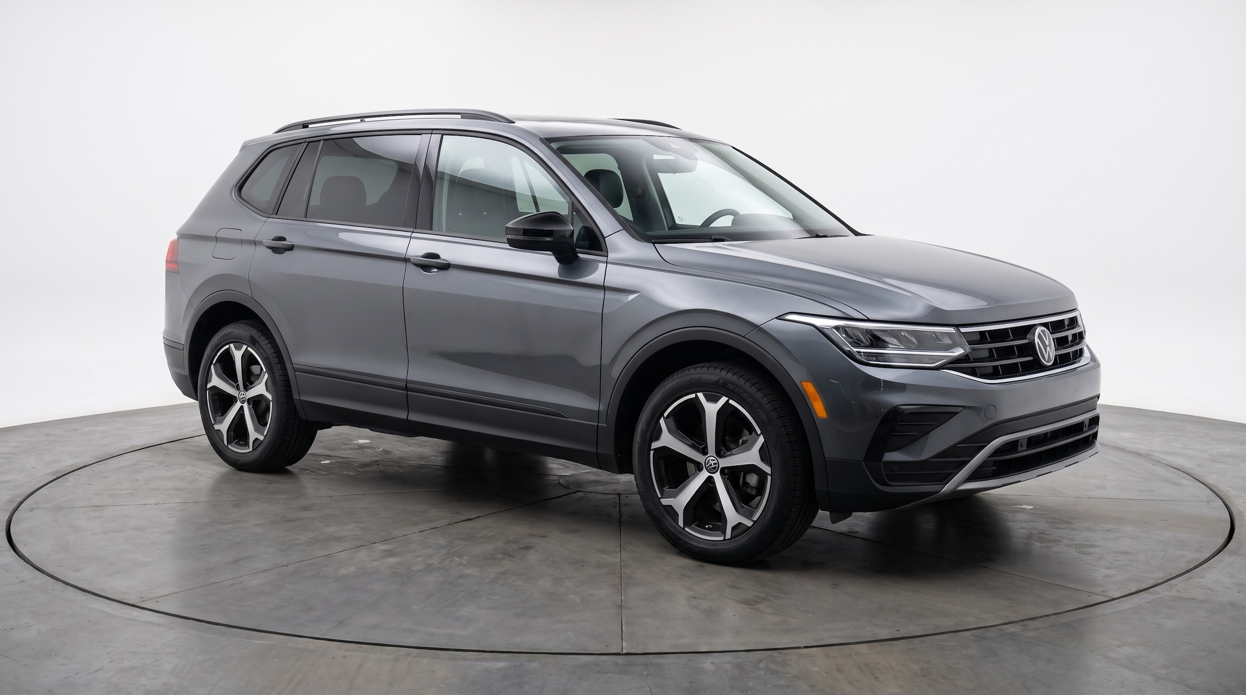 Thumbnail: 2026 Volkswagen Tiguan - 1
