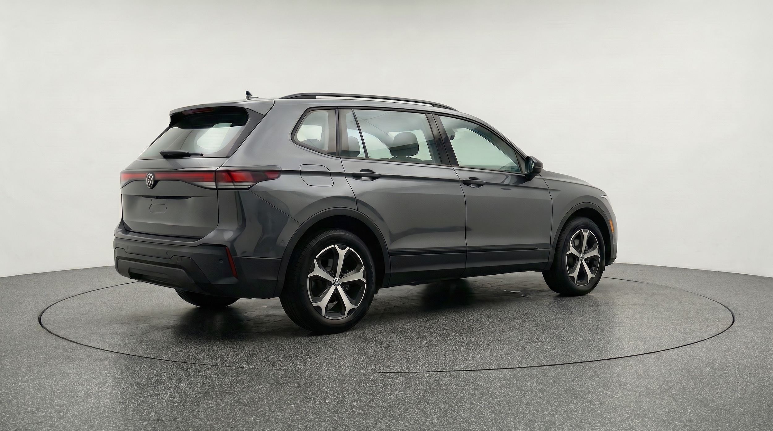 Thumbnail: 2026 Volkswagen Tiguan - 7