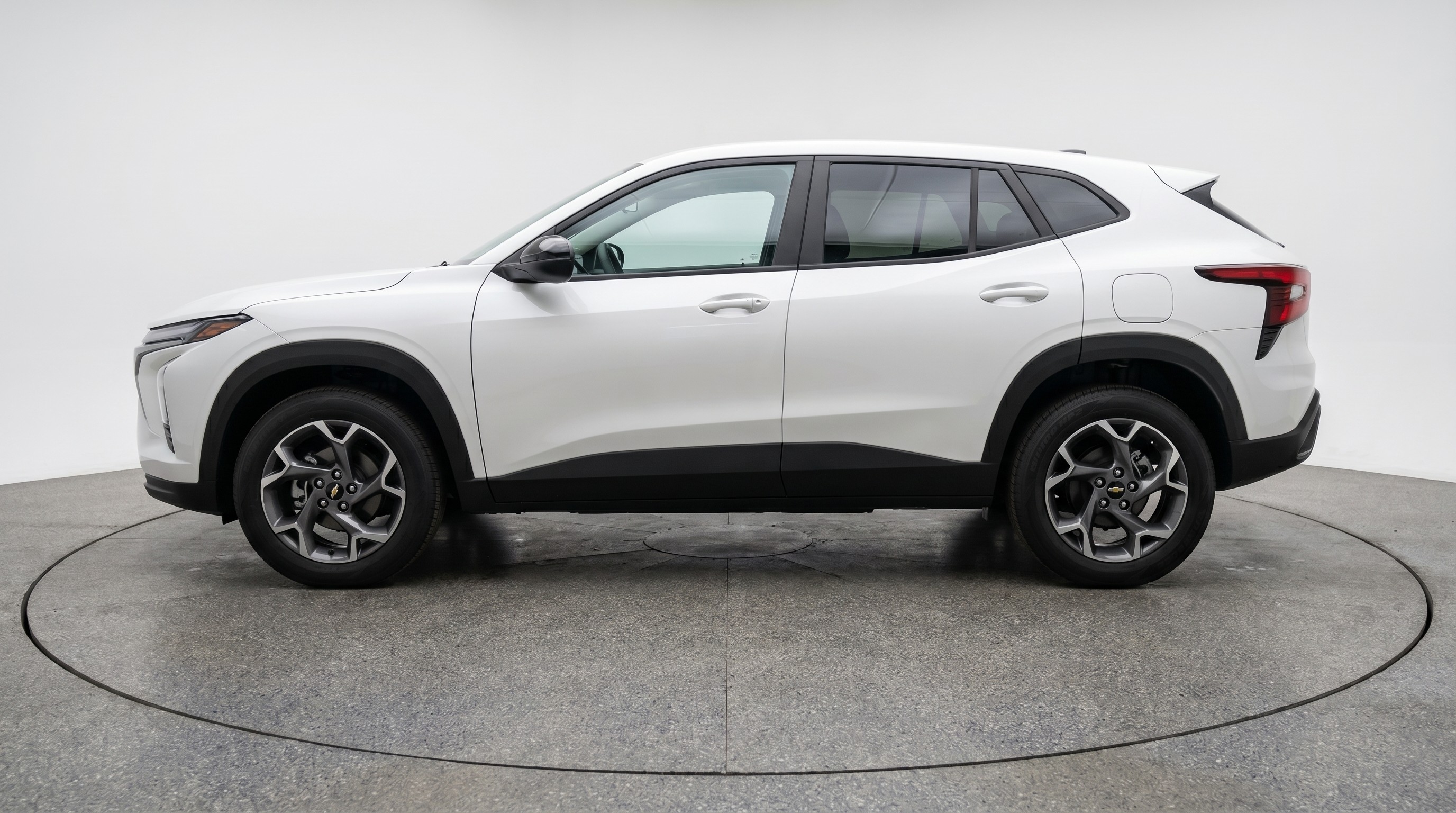 Thumbnail: 2025 Chevrolet Trax - 4