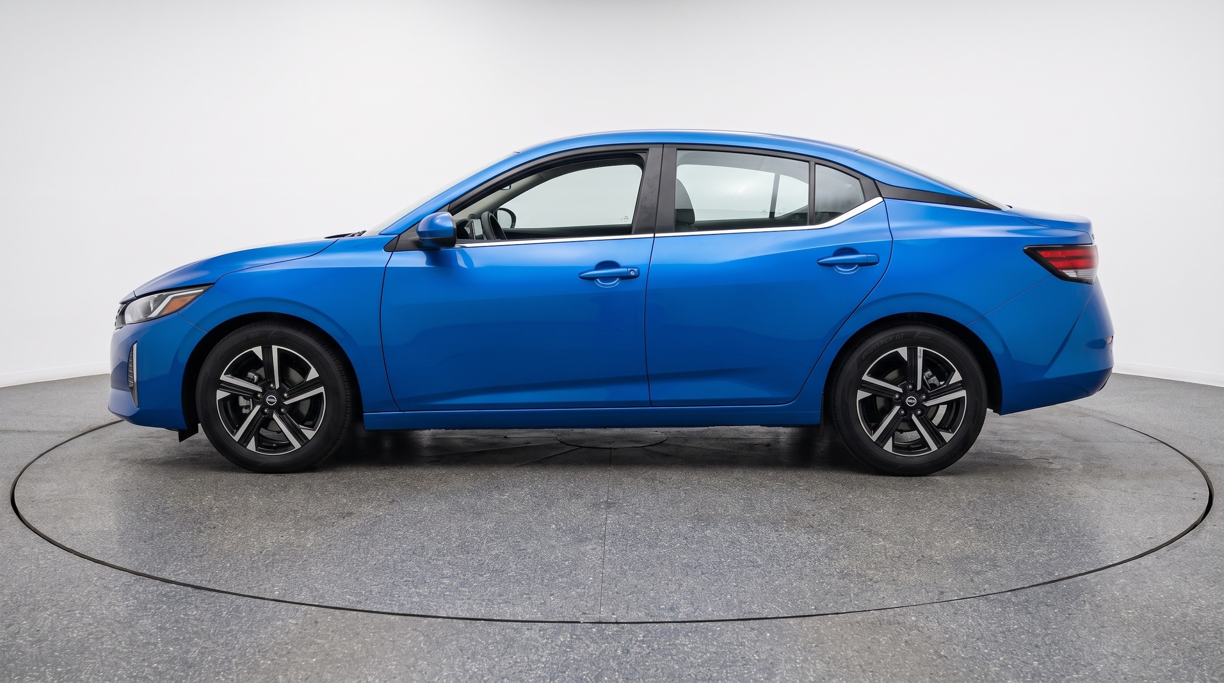 Thumbnail: 2025 Nissan Sentra - 4