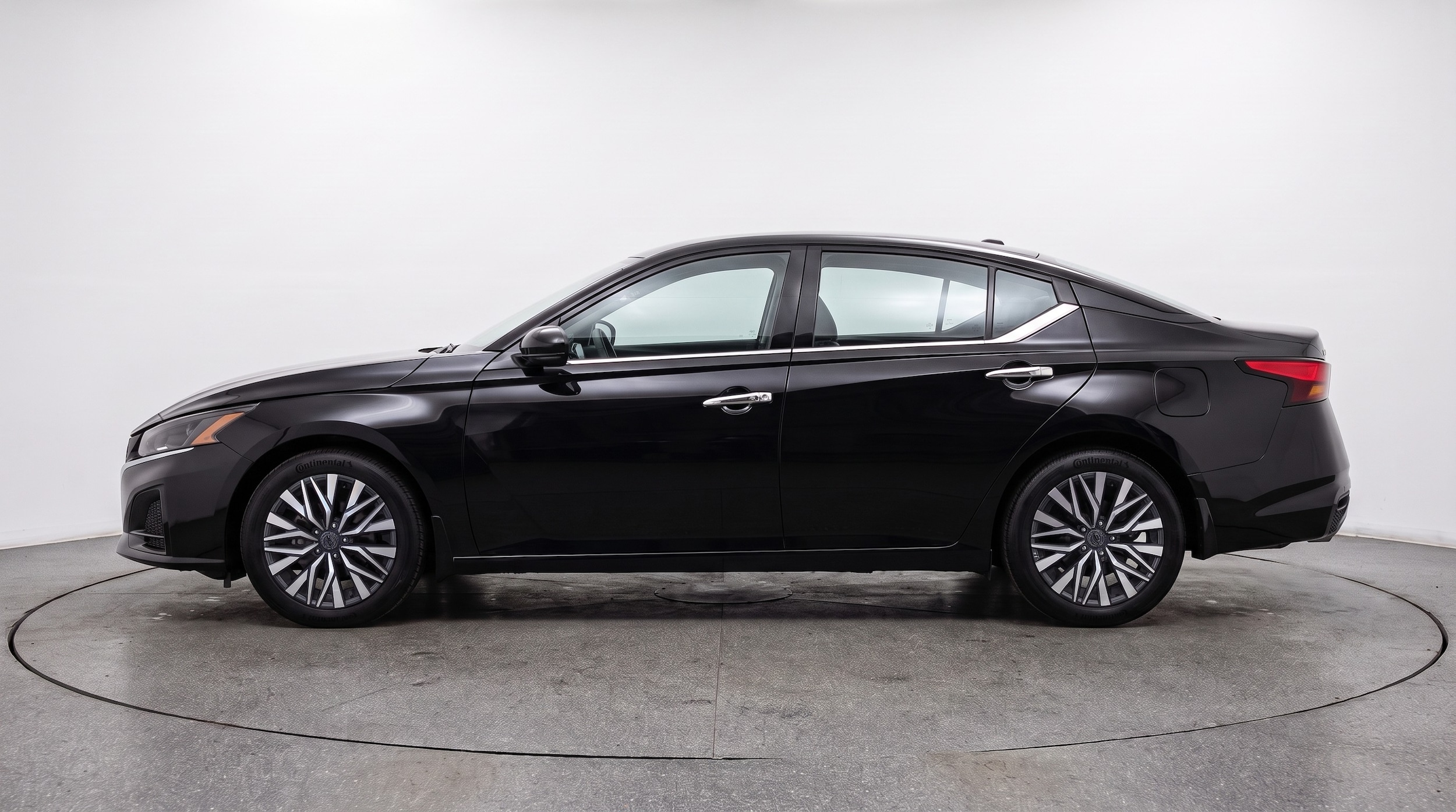 Thumbnail: 2025 Nissan Altima - 4