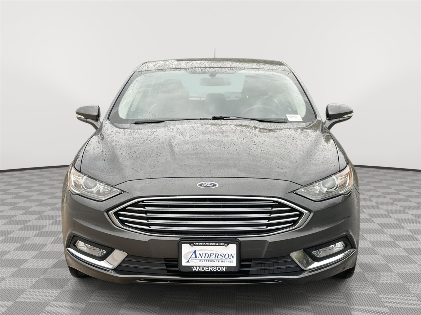 Used 2017 Ford Fusion SE Sedan