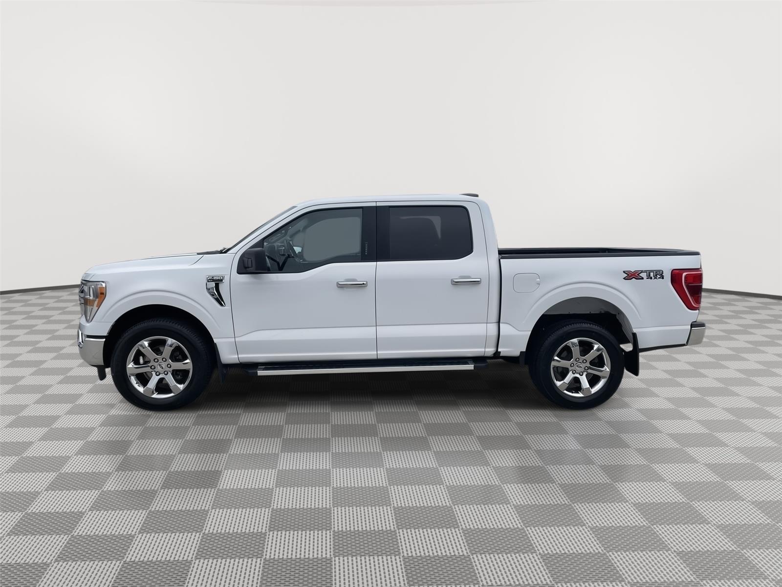 Certified 2022 Ford F-150 XLT CREW CAB TRUCK
