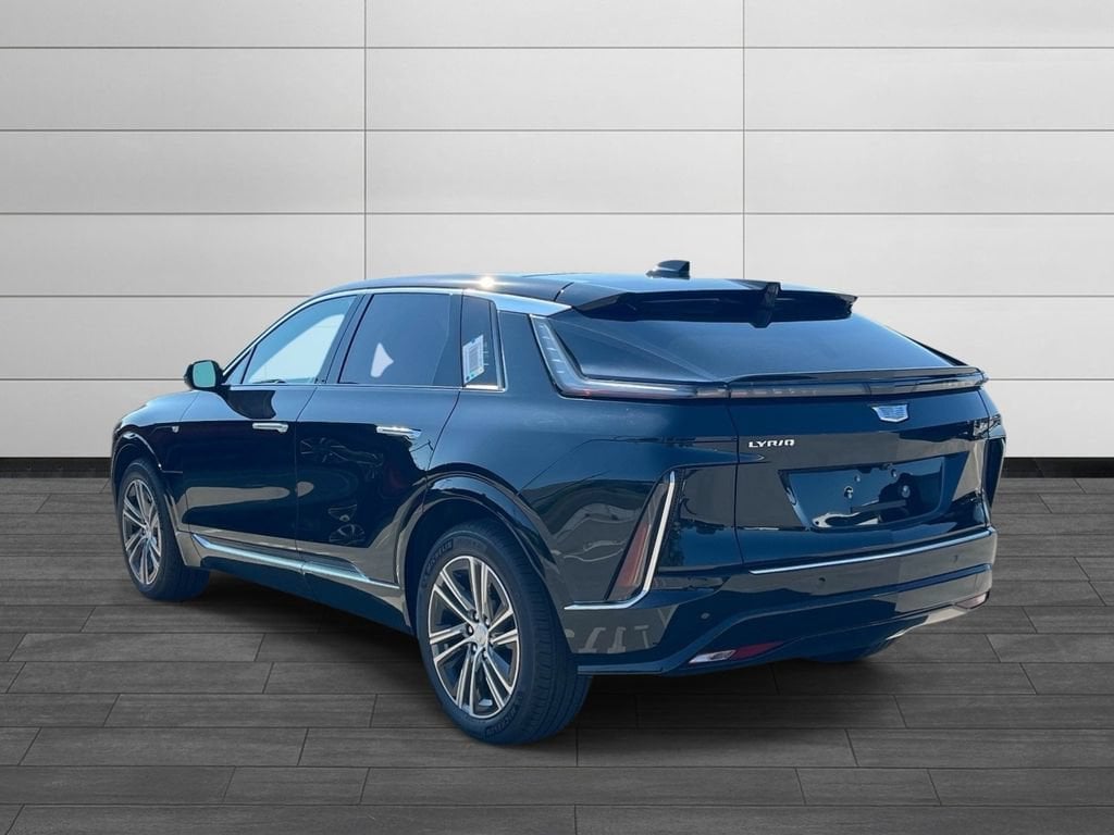 New 2027 CADILLAC LYRIQ Luxury SUV