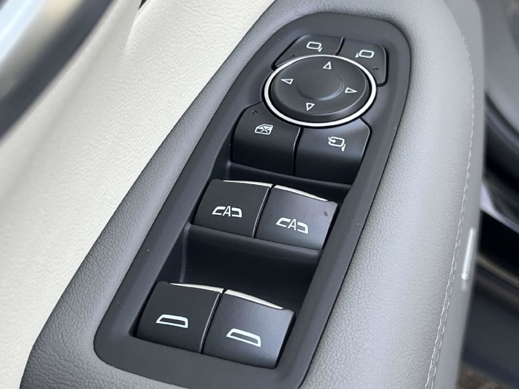 2026 Cadillac XT5 Premium Luxury - Photo 25