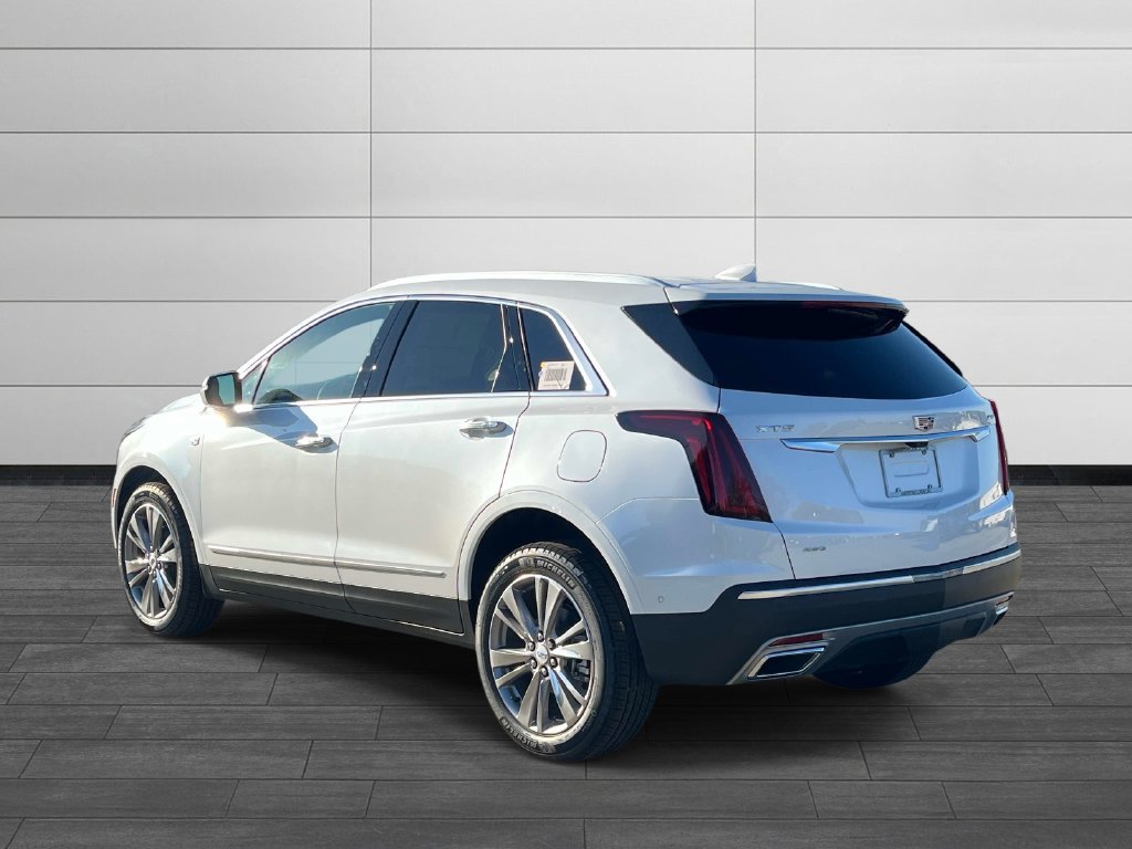 New 2026 CADILLAC XT5 Premium Luxury SUV