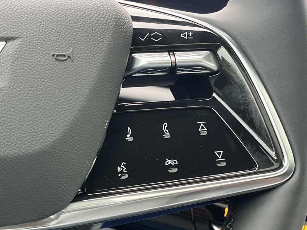 2027 Cadillac OPTIQ Sport - Photo 32