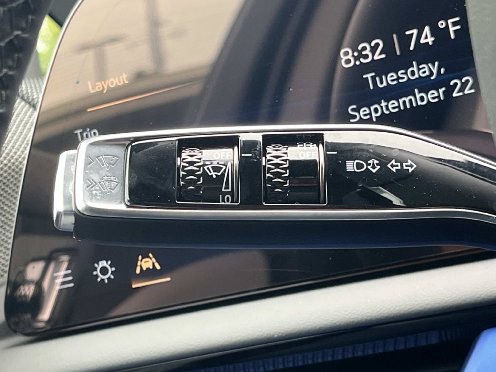 2027 Cadillac OPTIQ Sport - Photo 37