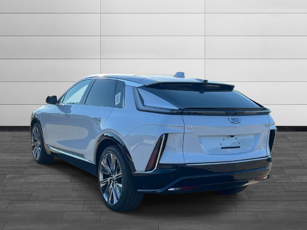 New 2027 CADILLAC LYRIQ Signature Luxury SUV