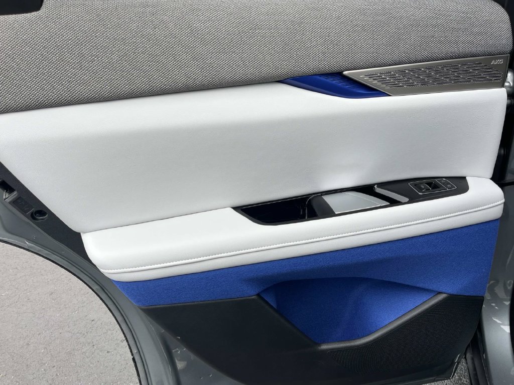 2027 Cadillac OPTIQ Sport - Photo 20