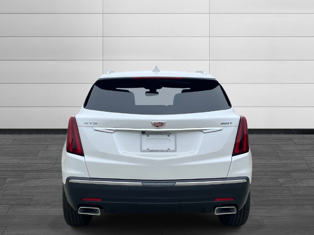 New 2026 CADILLAC XT5 Luxury SUV