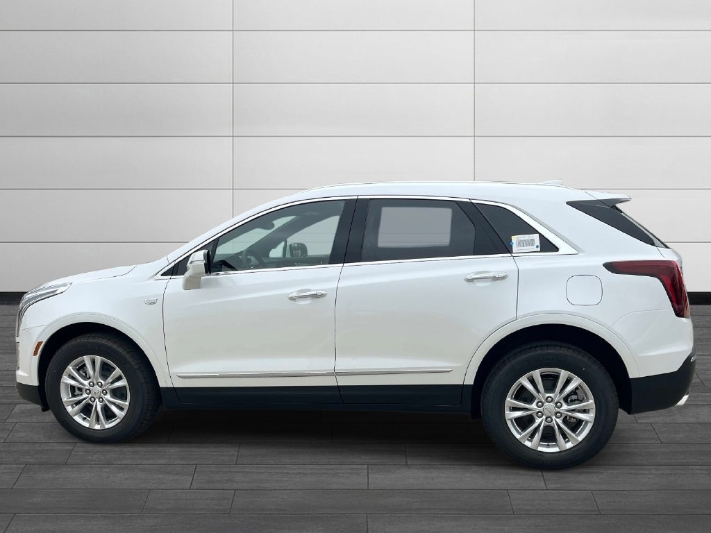 New 2026 CADILLAC XT5 Luxury SUV