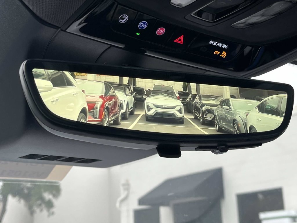 2027 Cadillac OPTIQ Sport - Photo 35