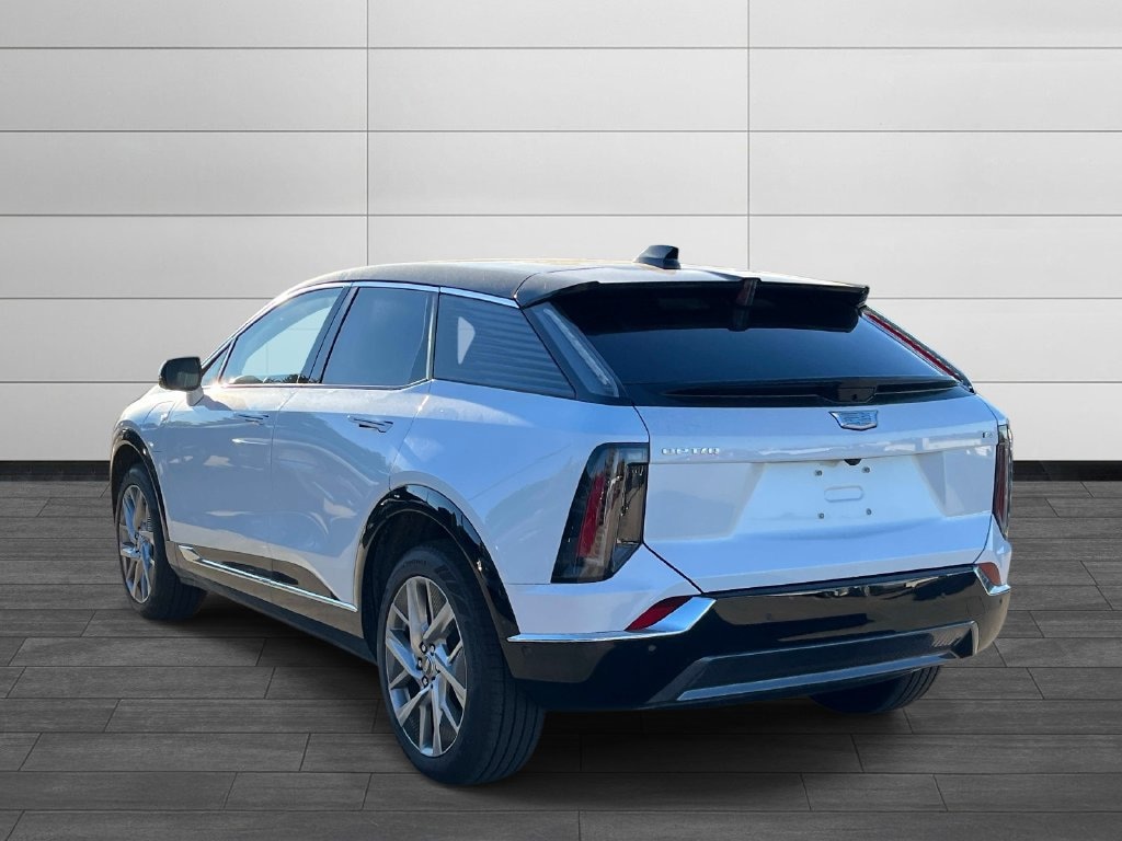 New 2027 CADILLAC OPTIQ Luxury SUV