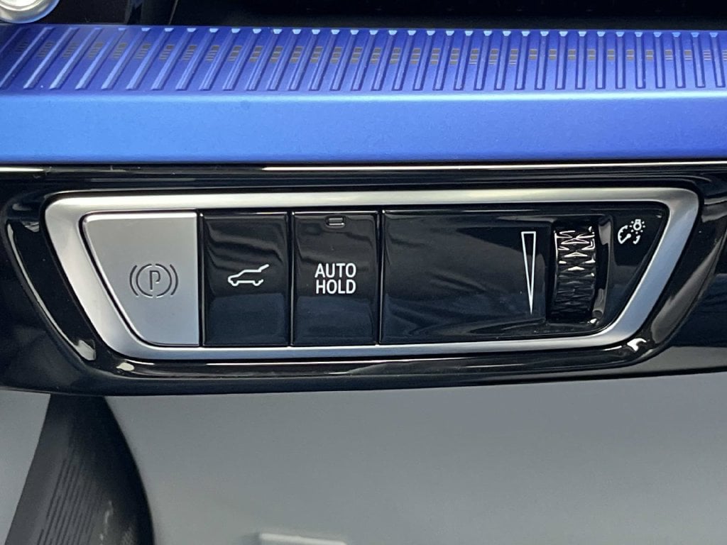 2027 Cadillac OPTIQ Sport - Photo 30