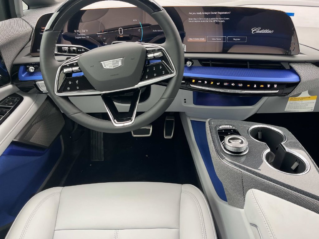 2027 Cadillac OPTIQ Sport - Photo 13