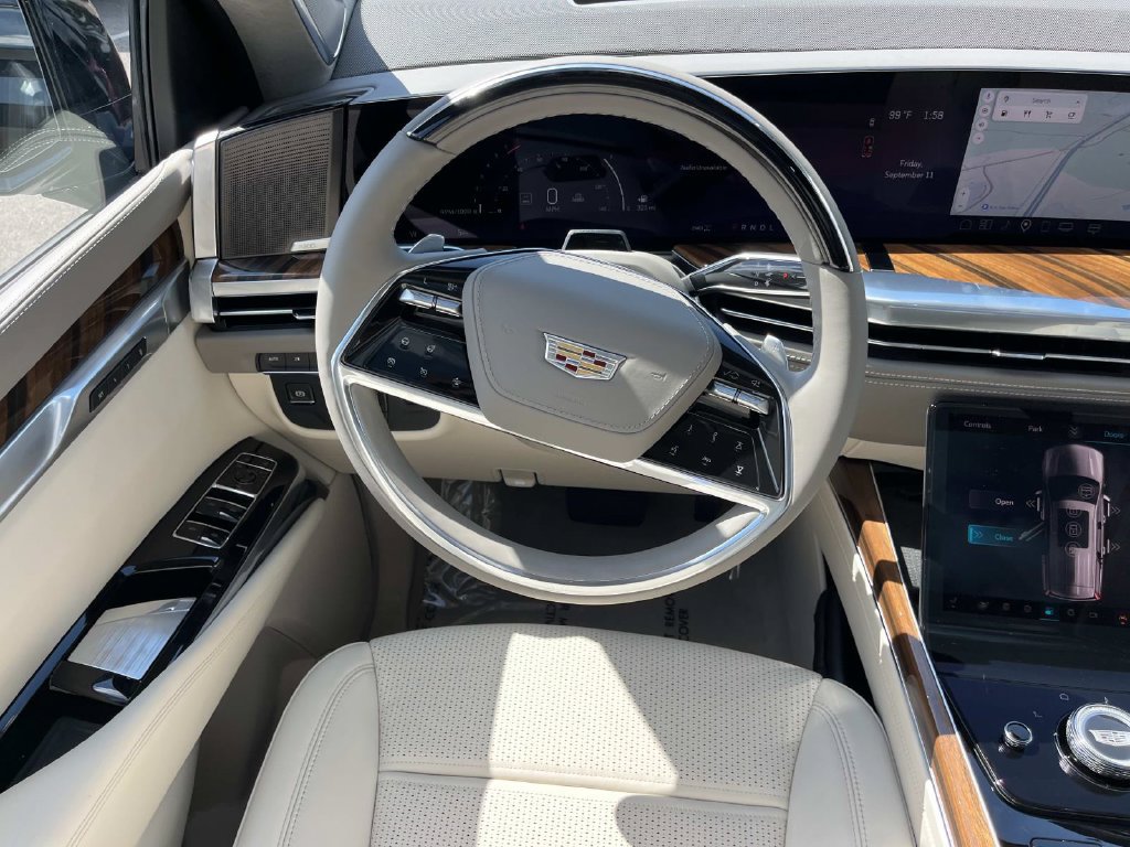 2026 Cadillac Escalade Platinum Sport - Photo 13
