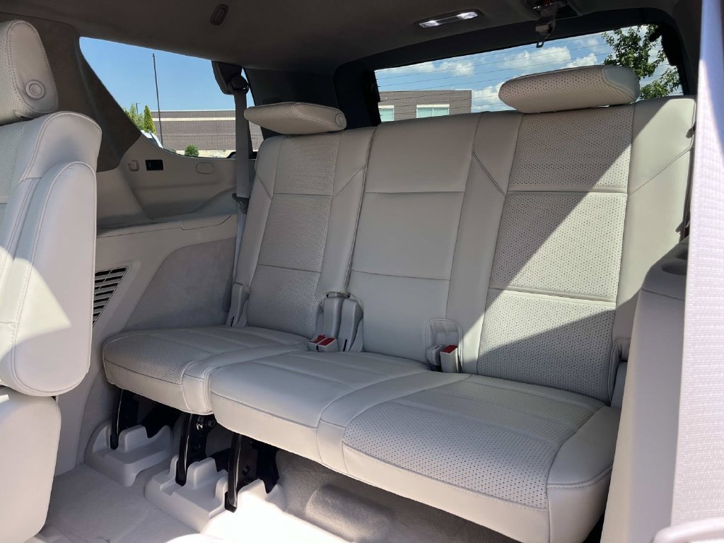 2026 Cadillac Escalade Platinum Sport - Photo 17