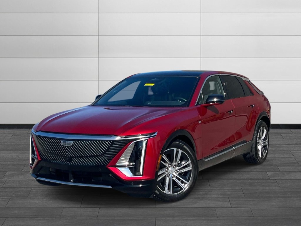 2024 Cadillac LYRIQ Luxury 2
