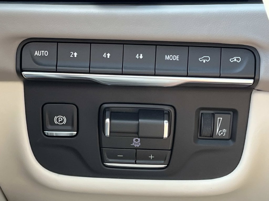 2026 Cadillac Escalade Platinum Sport - Photo 35