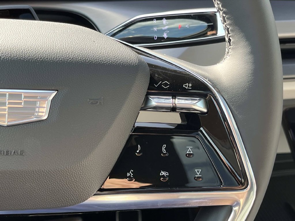 2027 Cadillac VISTIQ Sport - Photo 32