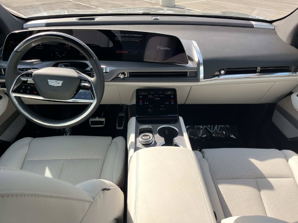 2027 Cadillac VISTIQ Sport - Photo 16