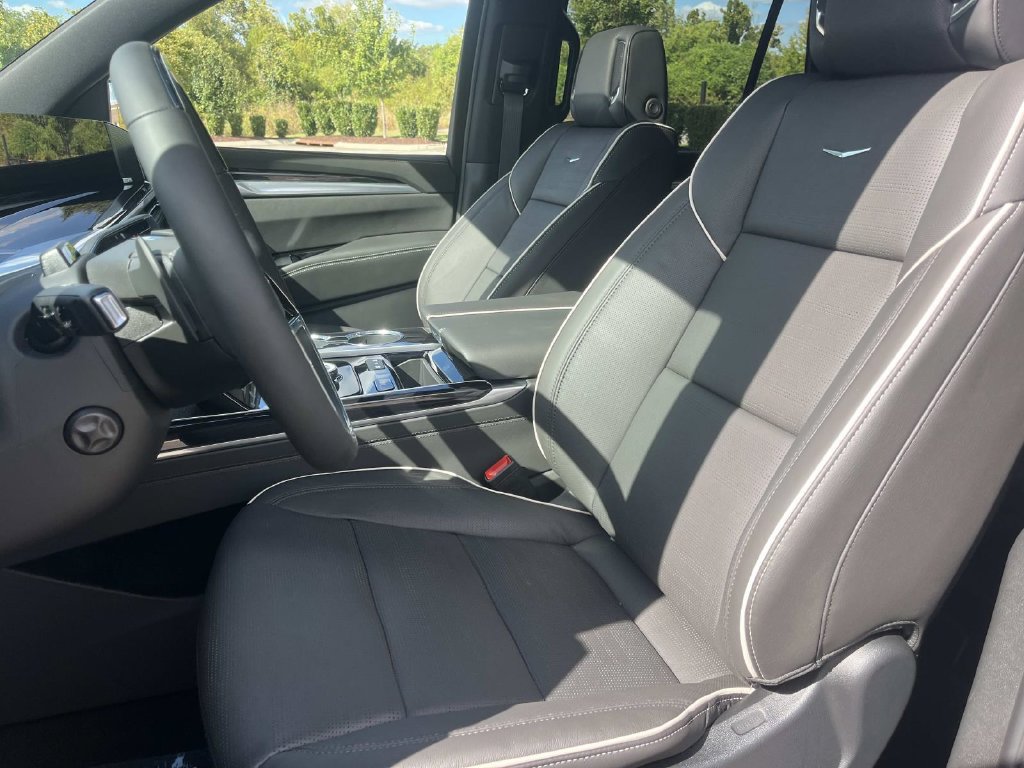 2026 Cadillac Escalade Sport - Photo 22