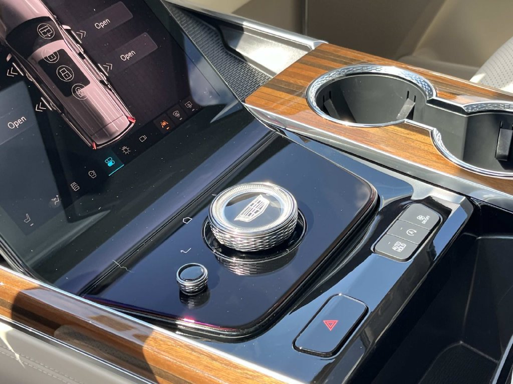 2026 Cadillac Escalade Platinum Sport - Photo 33