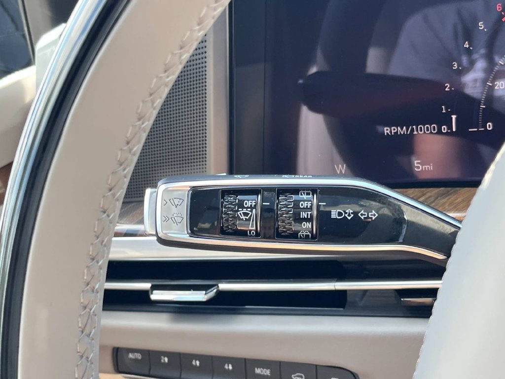 2026 Cadillac Escalade Platinum Sport - Photo 38