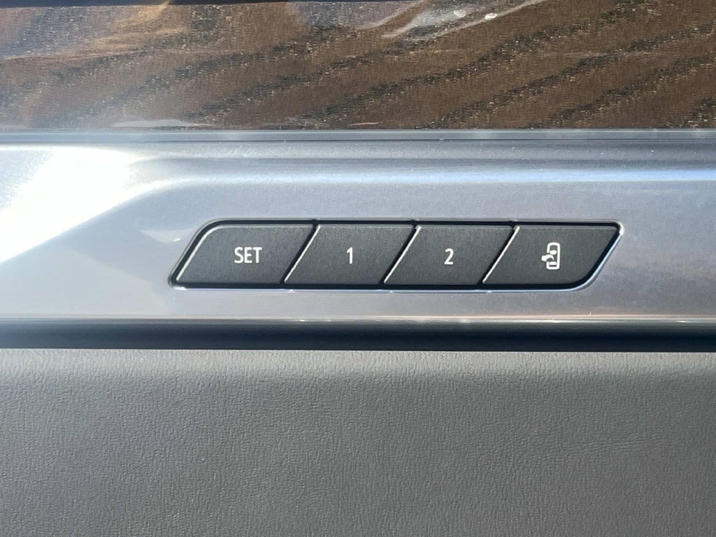 2026 Cadillac Escalade Platinum Luxury - Photo 29