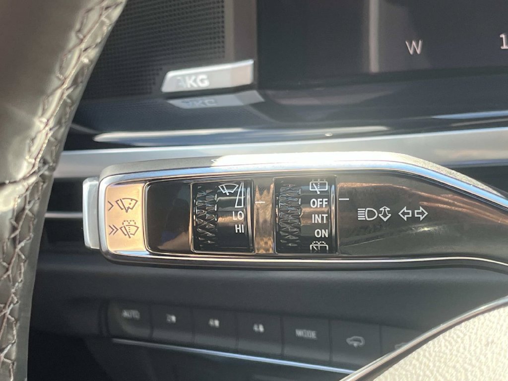 2026 Cadillac Escalade Sport - Photo 39